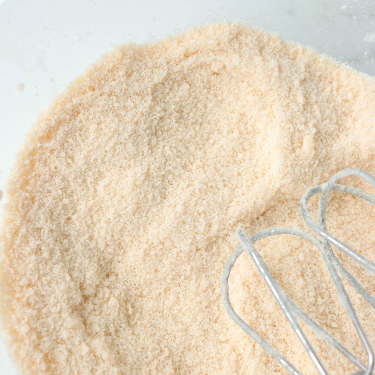 Reverse-creamed dry ingredients